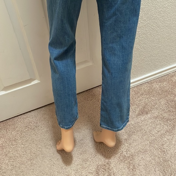 Levis Classic Straight-Leg Jeans - Picture 9 of 10